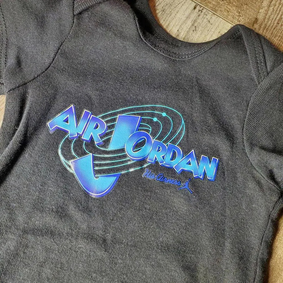 Air Jordan Black and Blue Baby Boy Bodysuit Size 0-6M NWOT - Picture 7 of 10